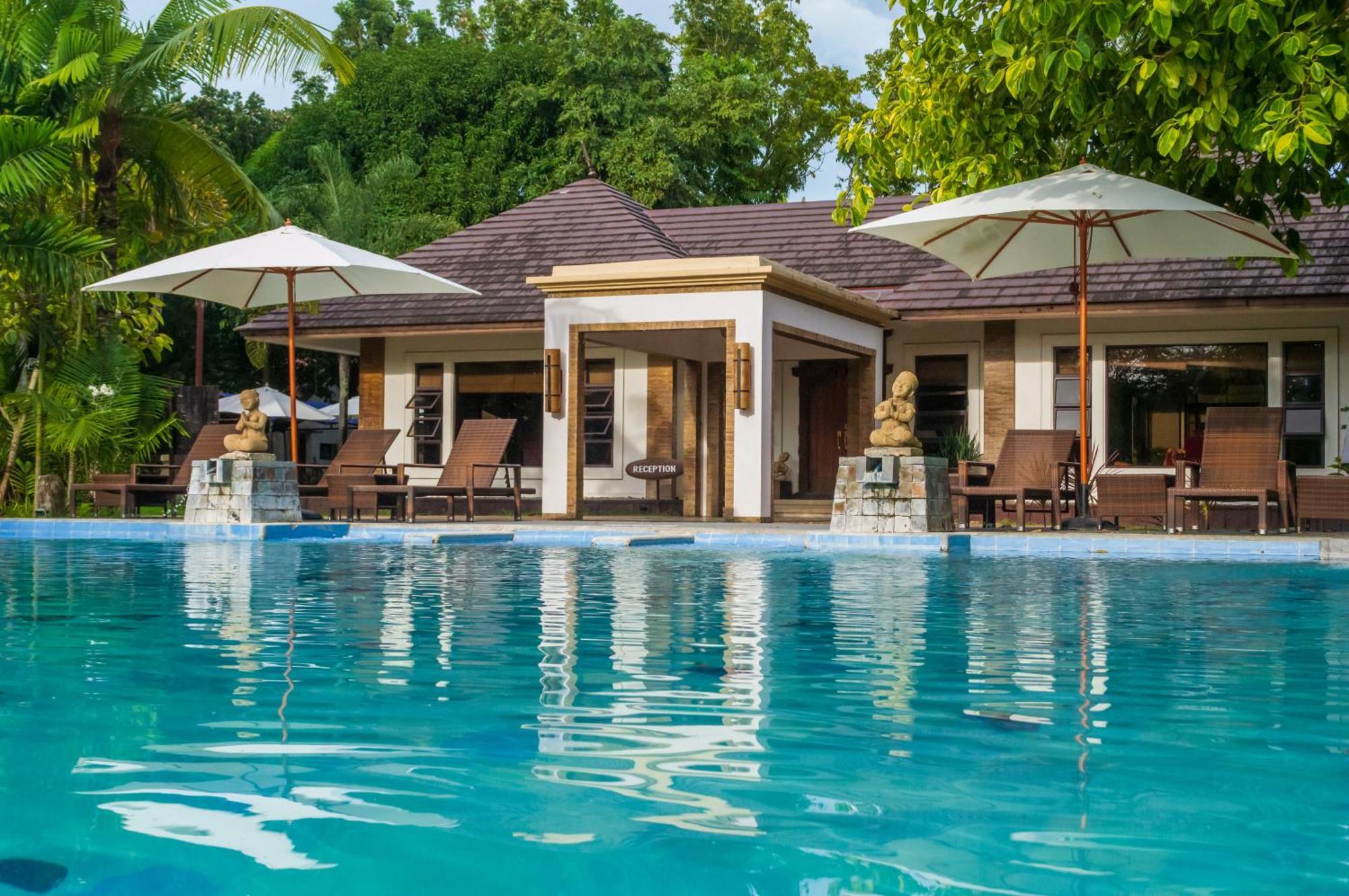 OYO 237 Sheridan Boutique Resort Oton Extérieur photo