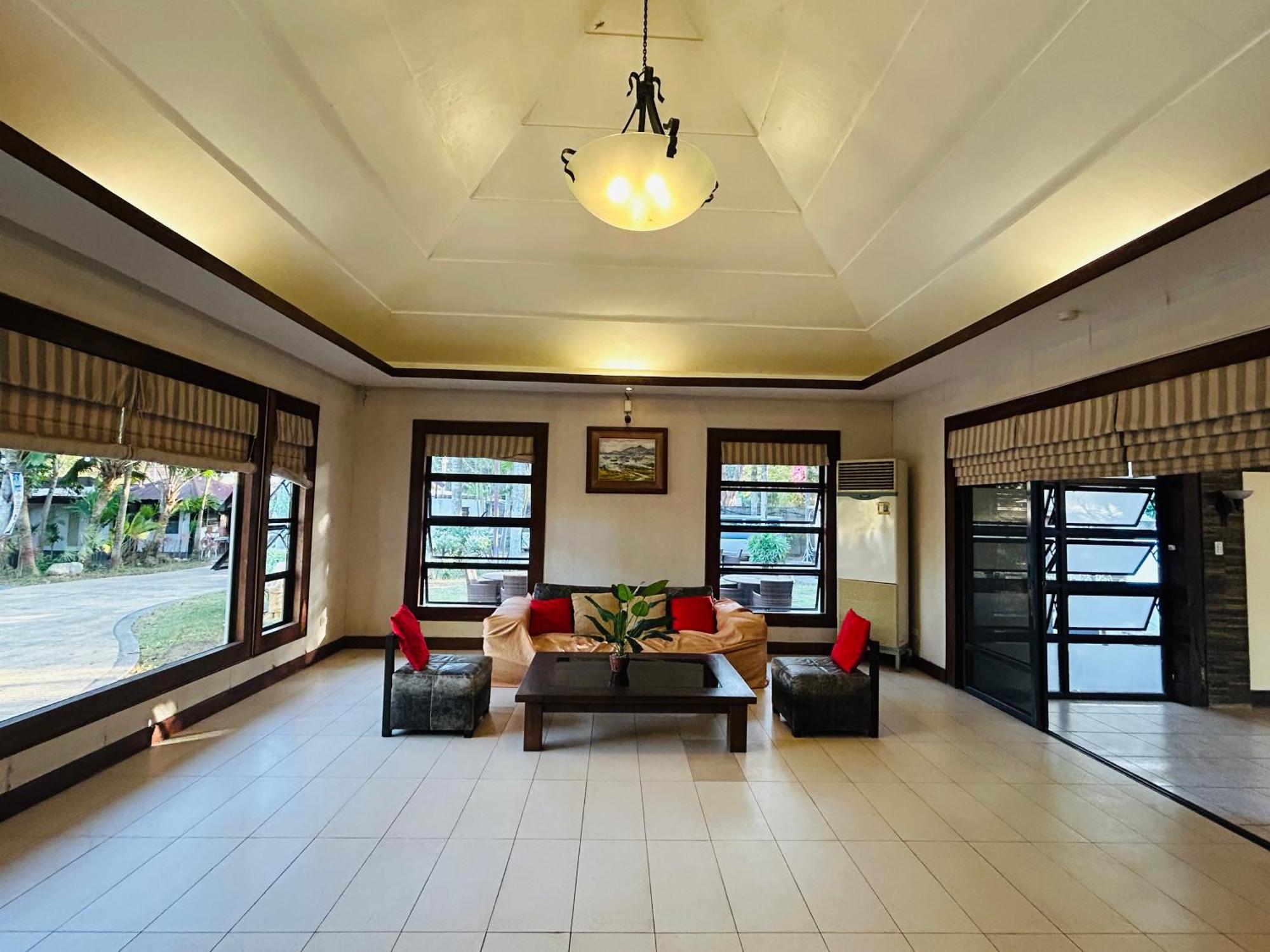 OYO 237 Sheridan Boutique Resort Oton Extérieur photo