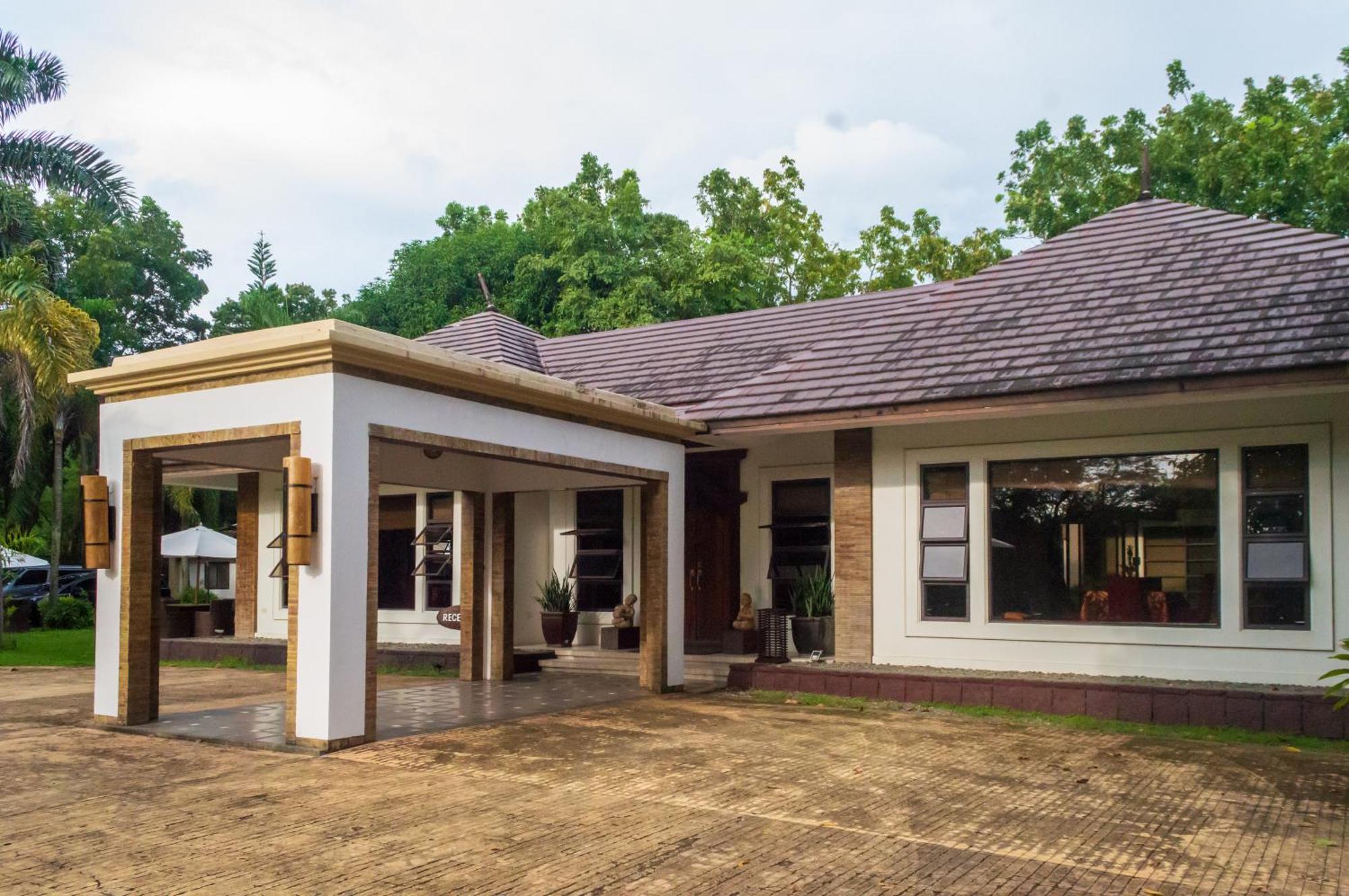 OYO 237 Sheridan Boutique Resort Oton Extérieur photo