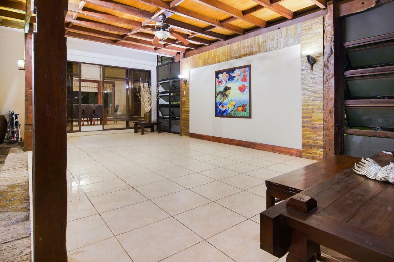 OYO 237 Sheridan Boutique Resort Oton Extérieur photo
